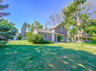 1118 4th St S, Stillwater, MN 55082