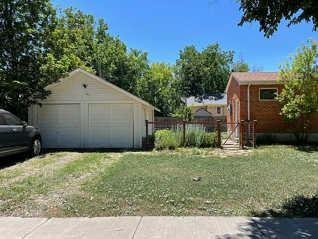 604 S Grant Ave — Photo 15