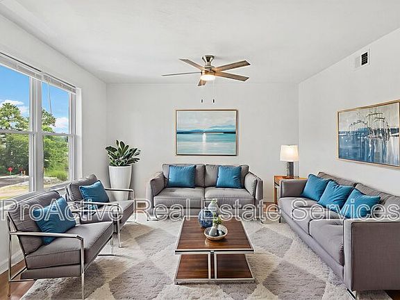 4th image of 9527 3rd Bay St APT 9