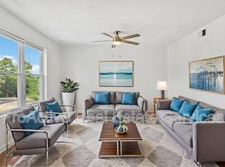 9527 3rd Bay St APT 6, Norfolk, VA 23518
