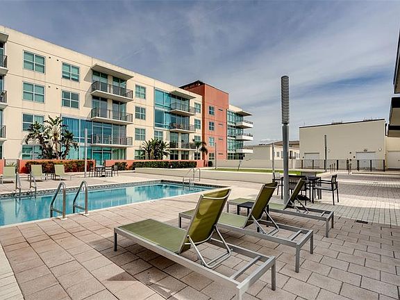 3rd image of 1120 E Kennedy Blvd Unit 1230