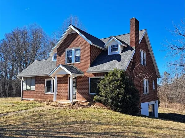 1121 Old Us Highway 421 Rd, Wilkesboro, NC 28697