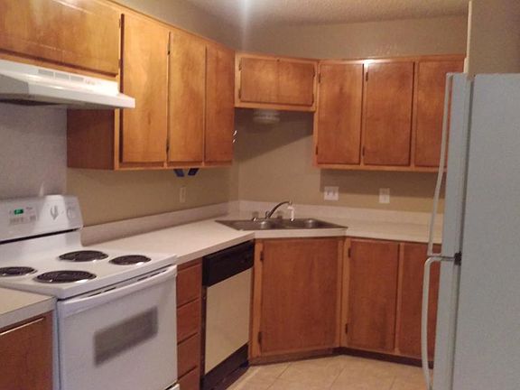 3rd image of 3009 Honeysuckle Cir