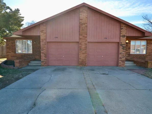374-376 N Country Acres Ave, Wichita, KS 67212
