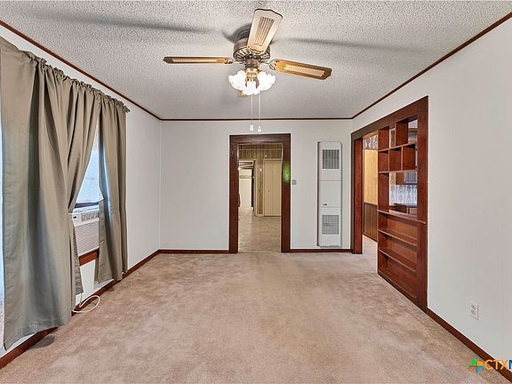 4th image of 458 Napoleon St