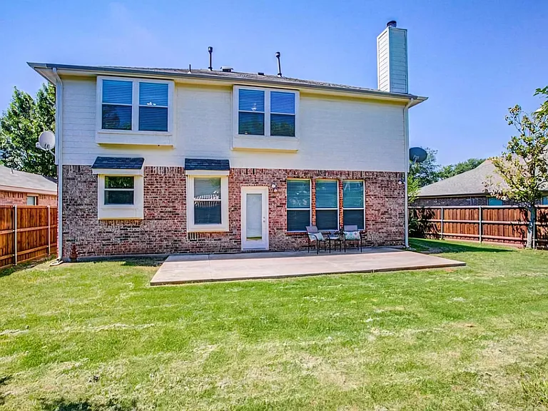 1208 Shamrock Dr — Photo 26