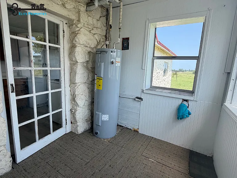 5828 S Farm Road 67 — Photo 7
