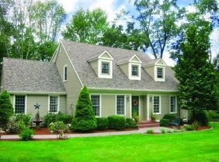 22 Old Farm Hill Rd, Newtown, CT 06470