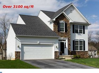 411 W 8th Ave, Parkesburg, PA 19365