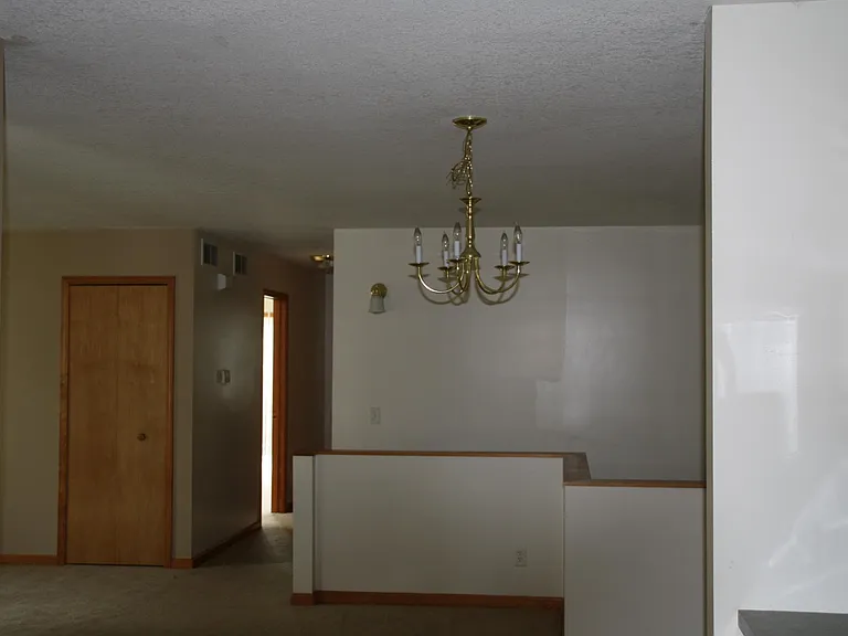 4805 Russell St — Photo 21
