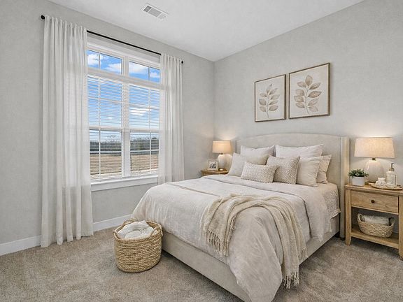 5th image of 340 Oak Haven Cir