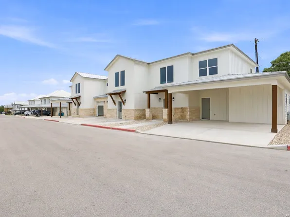 1147 PANIOLO DR, Boerne, TX 78006