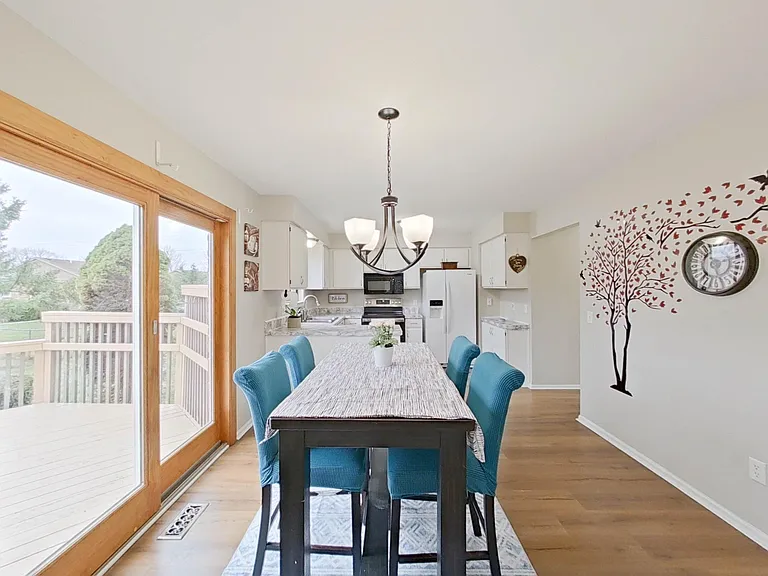 1477 Fairfax Dr — Photo 12