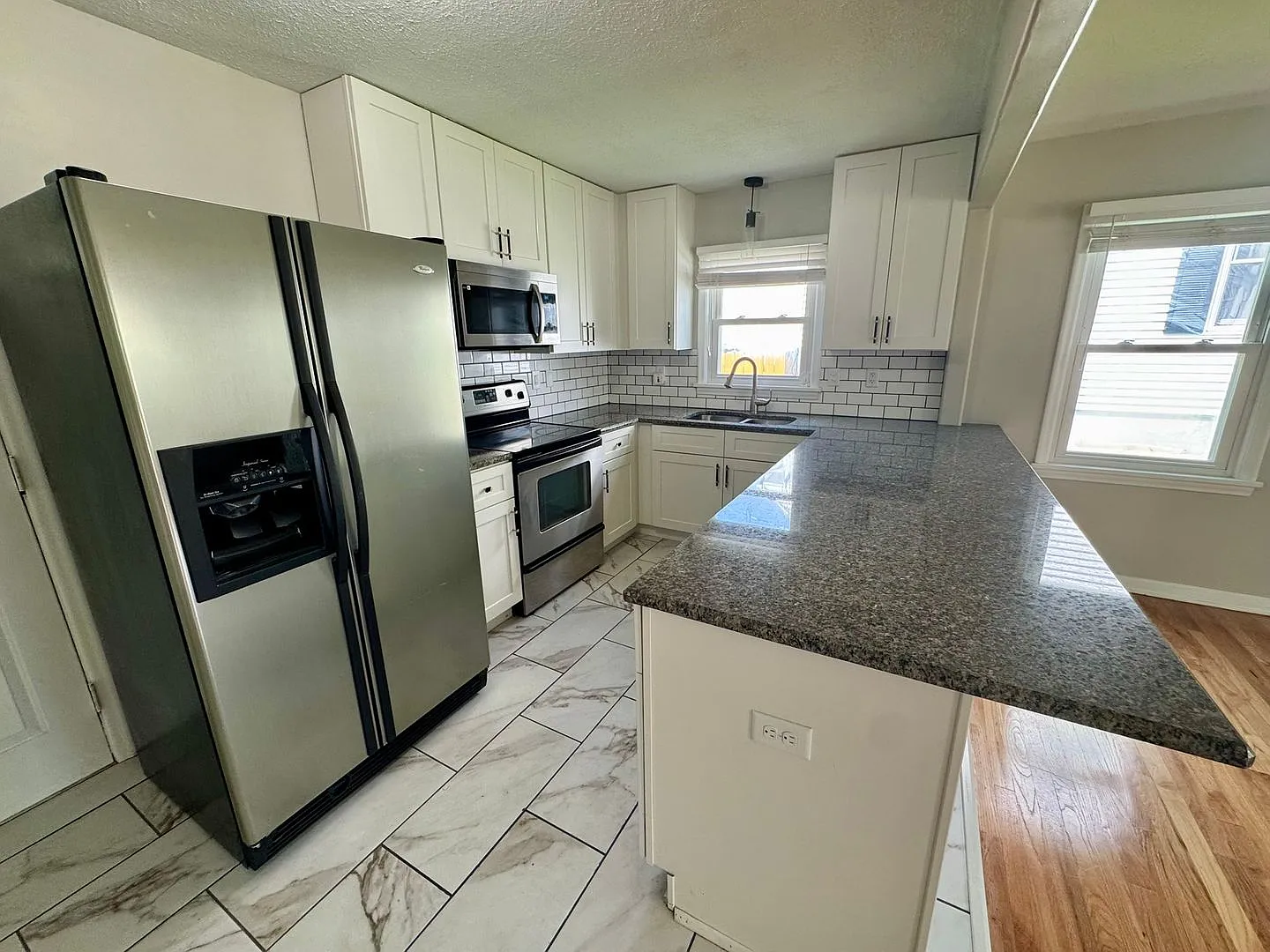 4 Bedroom Home 2 Minutes from Offutt. — Photo 3