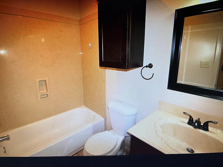 10911 Hillside Dr — Photo 9