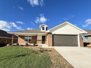 21235 SE 32nd St, Harrah, OK 73045