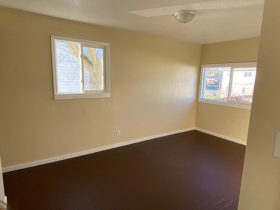 3rd image of 31607 Antrim Ct