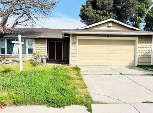5017 Clover Field Way, Sacramento, CA