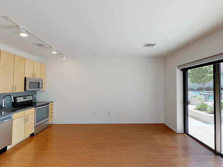 727 Lorillard Ct — Photo 31