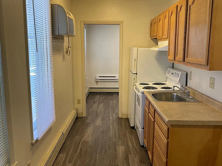 213 Iowa Ave #7 — Photo 2