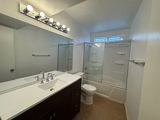 38622 Larkin Ave. - #2 — Photo 3