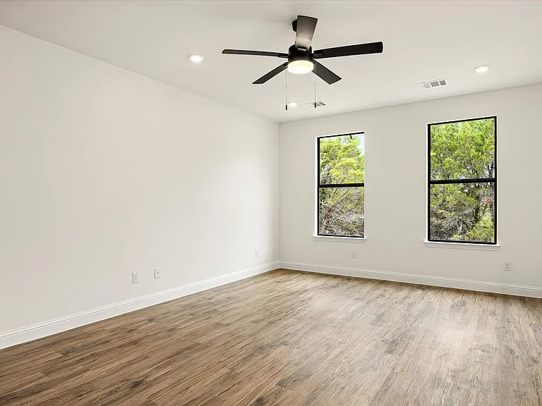 5714 Barkridge Dr — Photo 14