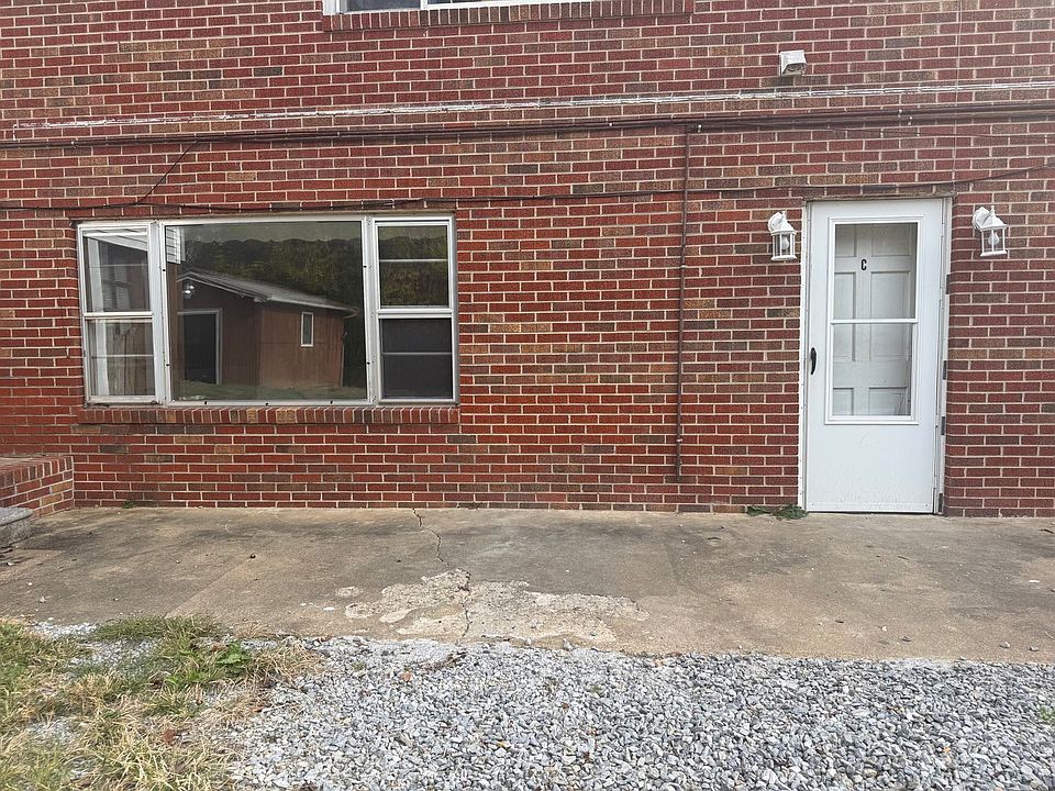 1st image of 110 W Barton Ridge Rd