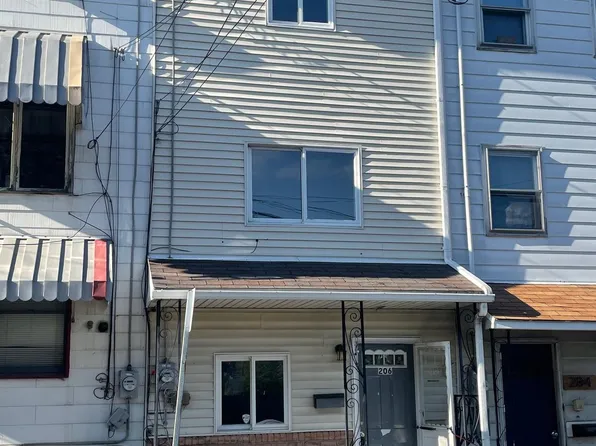 206 Harrison St, Pottsville, PA 17901