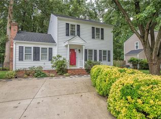 1821 Larkhill Ln, North Chesterfield, VA 23235