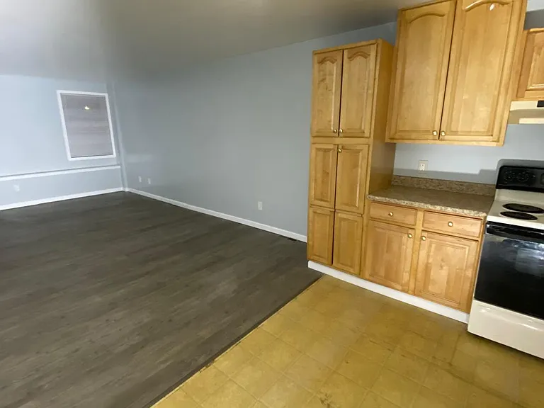 1140 Wolf St #3 — Photo 5