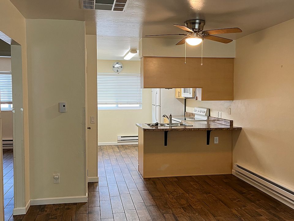 1st image of 828 Lincoln Ave Unit 2