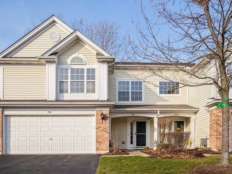 1st image of 934 Waterford Ln #934