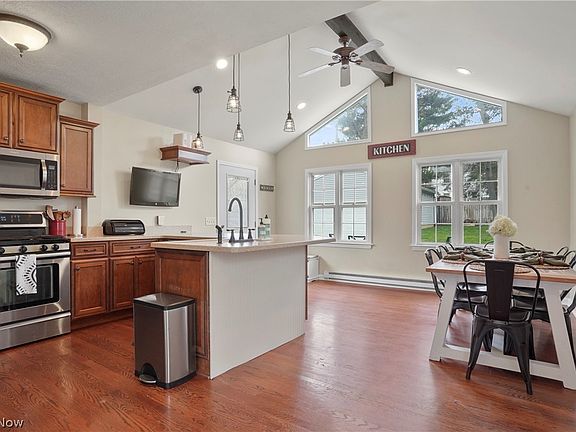 2nd image of 2037 26th St