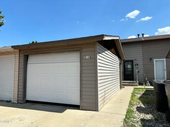1216 E Ridge Ct, Williston, ND 58801