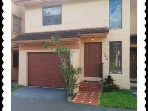 1048 SW 113th Ter, Pembroke Pines, FL 33025