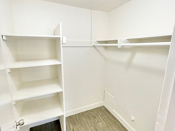 4th image of 1814 Pacific Ave #106A
