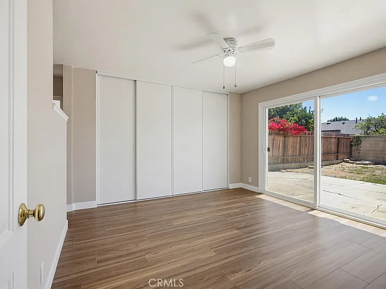 243 N Pageant St — Photo 23