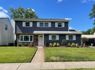 32 E Shirley Ave, Colonia, NJ 07067