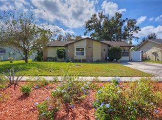 8851 Oak Cir, Tampa, FL 33615