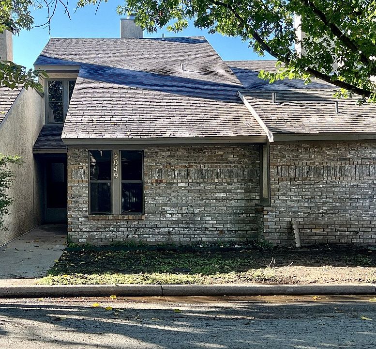 1st image of 3049 Crossroads Dr