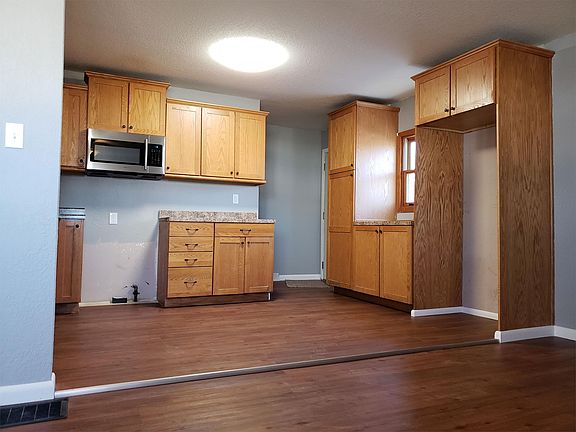 3rd image of 1659 Cherry Hills Dr