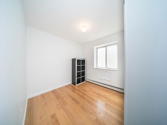 5th image of 283 Nassau Ave #2