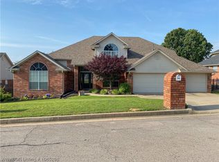 2204 Lexington Dr, Van Buren, AR 72956