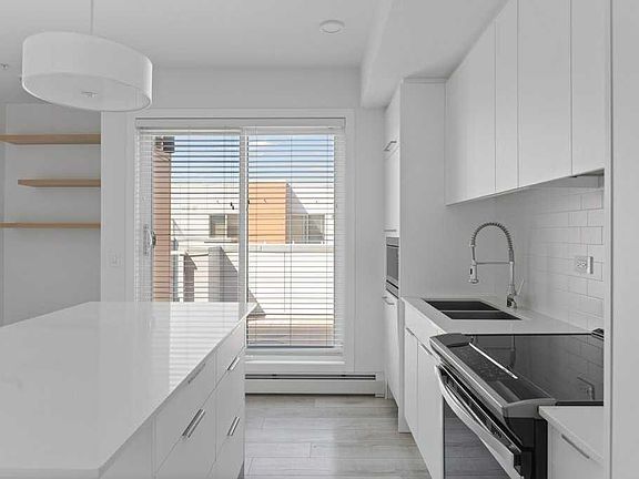 2nd image of 3130 Thirsk St NW #415