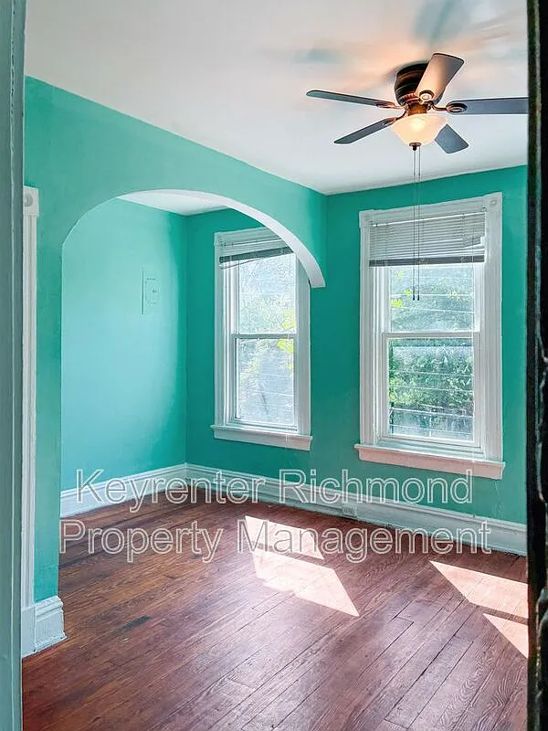 3 bed, 1.5 bath, 1560 sqft, $2,100 — Photo 2