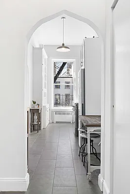 Rented by Compass | media 7