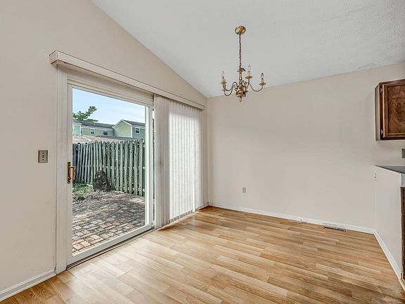 3rd image of 123 Chapel Hill Dr #123