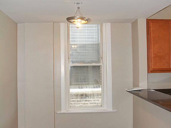4th image of 1529 W Chicago Ave #2