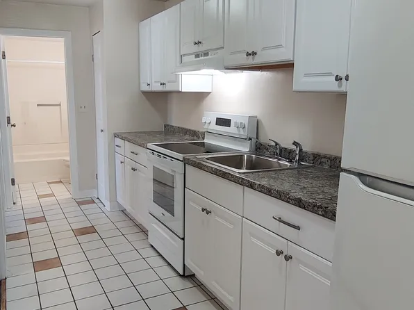 41 Elliott St #4, Beverly, MA 01915