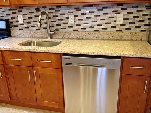 5th image of 2356 Crescent St
